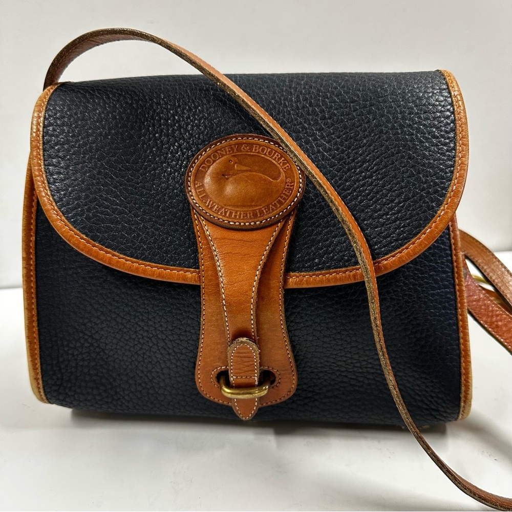 Vintage Dooney & Bourke Dark Navy & Tan Pebble Leather Crossbody Bag